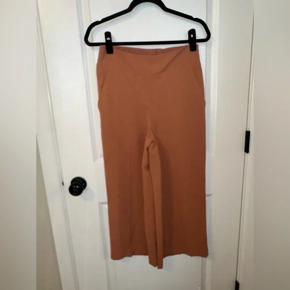 Women's Nine West High Rise Wide-Leg Crop Pants - Picture 10 of 11